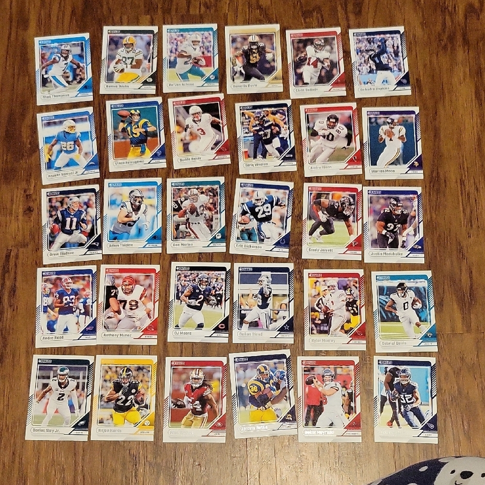 40 DONRUSS NFL Football Cards